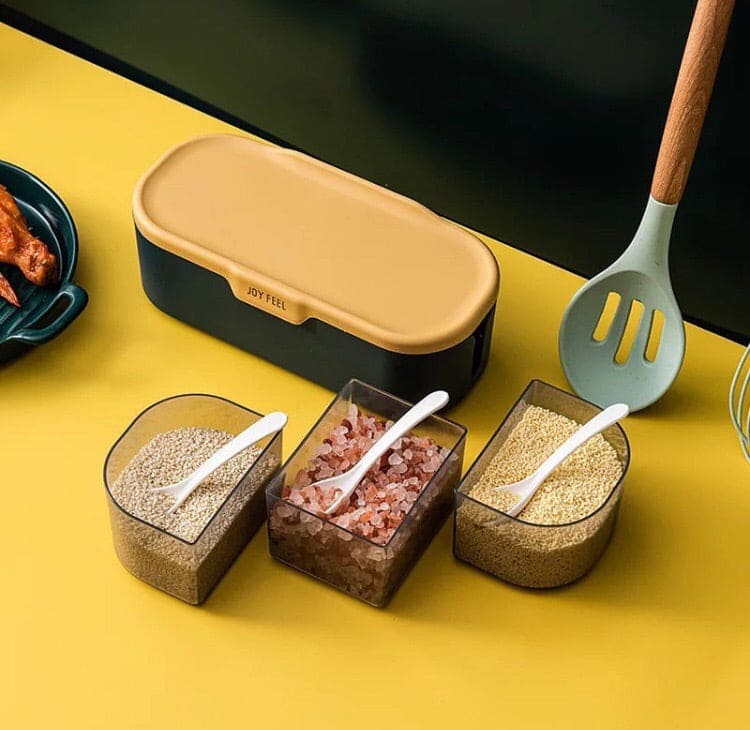 Nordic Style Seasoning Organizer, 3 Compartment Spice Box, Plastic Spice Container With Spoon Nordic Style Seasoning Organizer, 3 Compartment Spice Box, Plastic Spice Container With Spoon